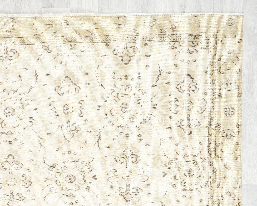 Beige Turkish Oushak Rug 5' 2" x 8' 8" Hand-Knotted | No. VR66783