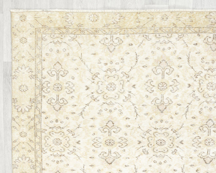 Beige Turkish Oushak Rug 5' 2" x 8' 8" Hand-Knotted | No. VR66783