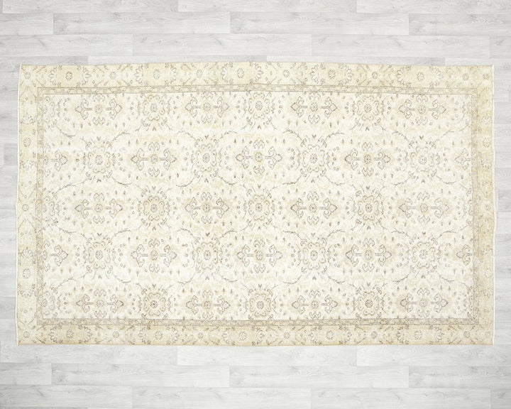 Beige Turkish Oushak Rug 5' 2" x 8' 8" Hand-Knotted | No. VR66783