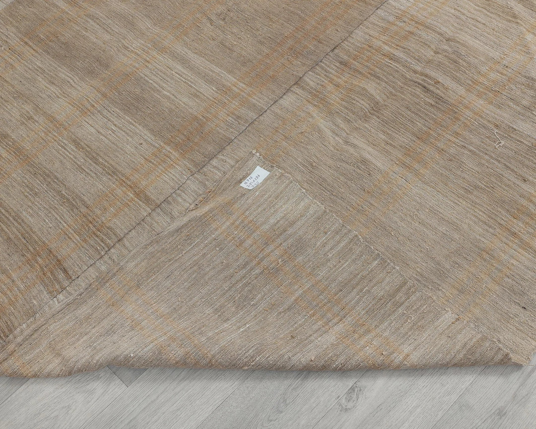 Beige Turkish Kilim Rug 6' x 9' Flat-Weave texture