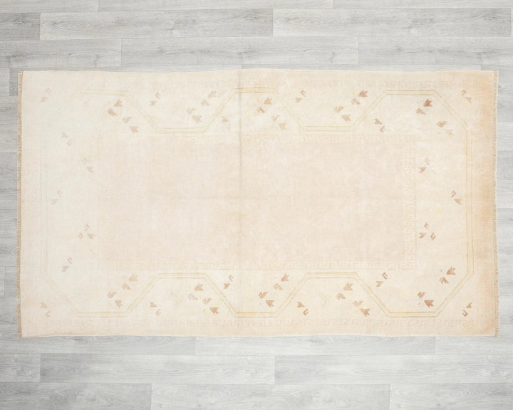 Beige Oushak Rug 3' 9" x 6' 7" | No. VR67012