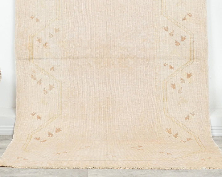 Beige Oushak Rug 3' 9" x 6' 7" | No. VR67012