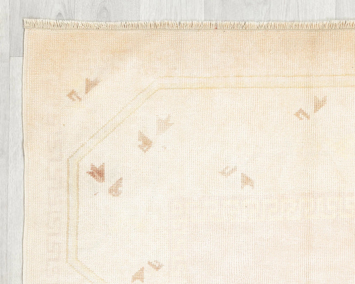 Beige Oushak Rug 3' 9" x 6' 7" | No. VR67012