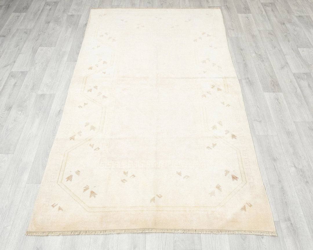 Beige Oushak Rug 3' 9" x 6' 7" | No. VR67012