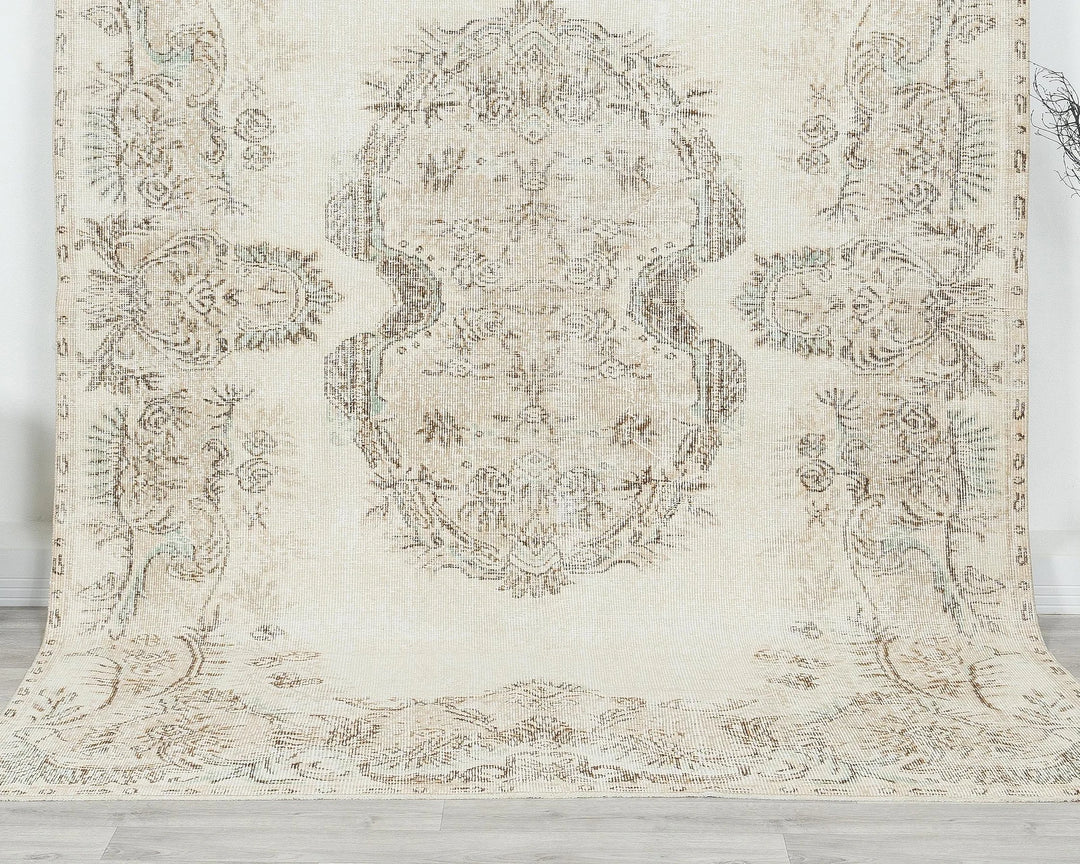 Beige Turkish Oushak Rug 9'4" x 6'5" Hand-Knotted | No. VR67062