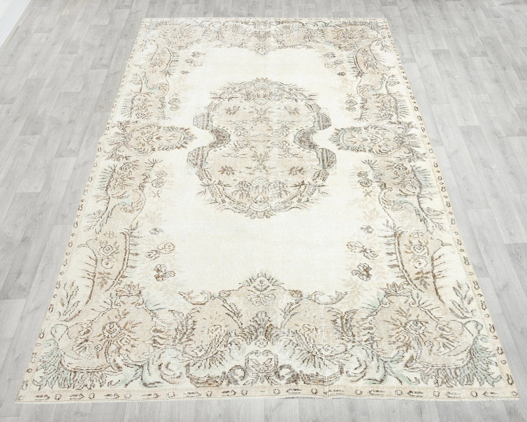 Beige Turkish Oushak Rug 9'4" x 6'5" Hand-Knotted | No. VR67062