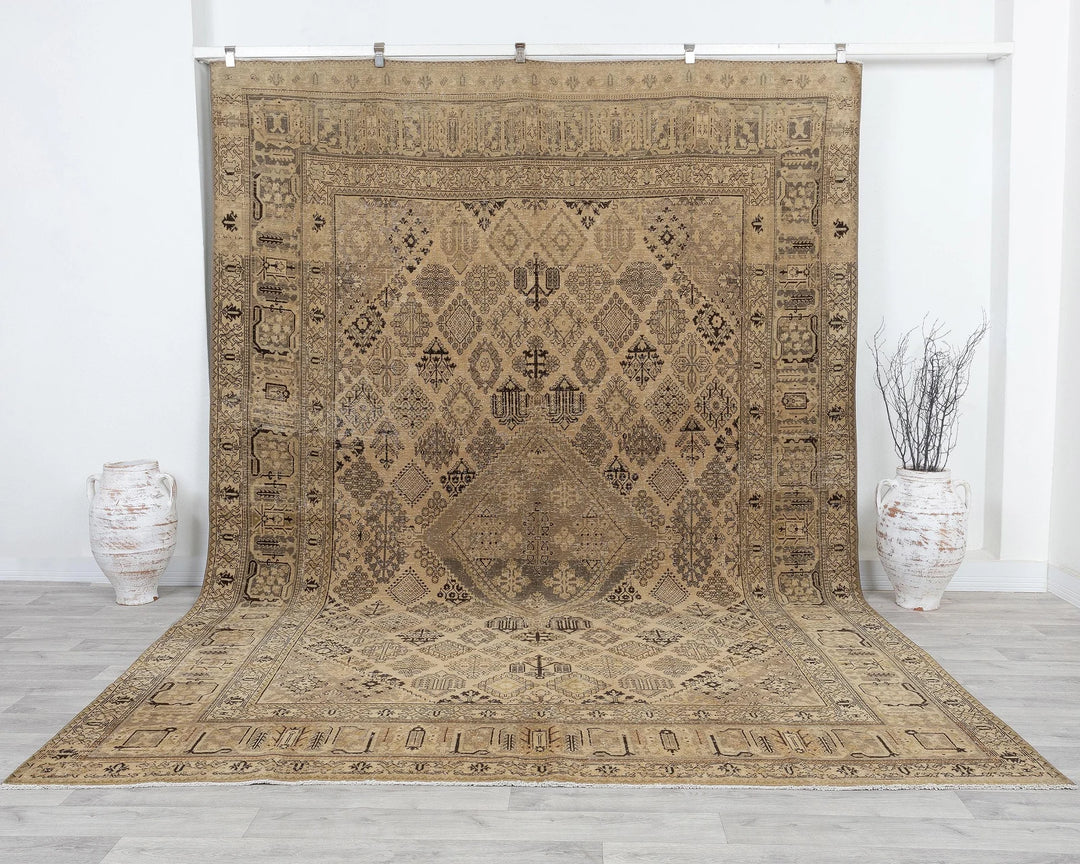 Faded Oushak Rug 8' 2" x 11' 6" | No. VR67472