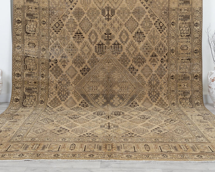 Faded Oushak Rug 8' 2" x 11' 6" | No. VR67472