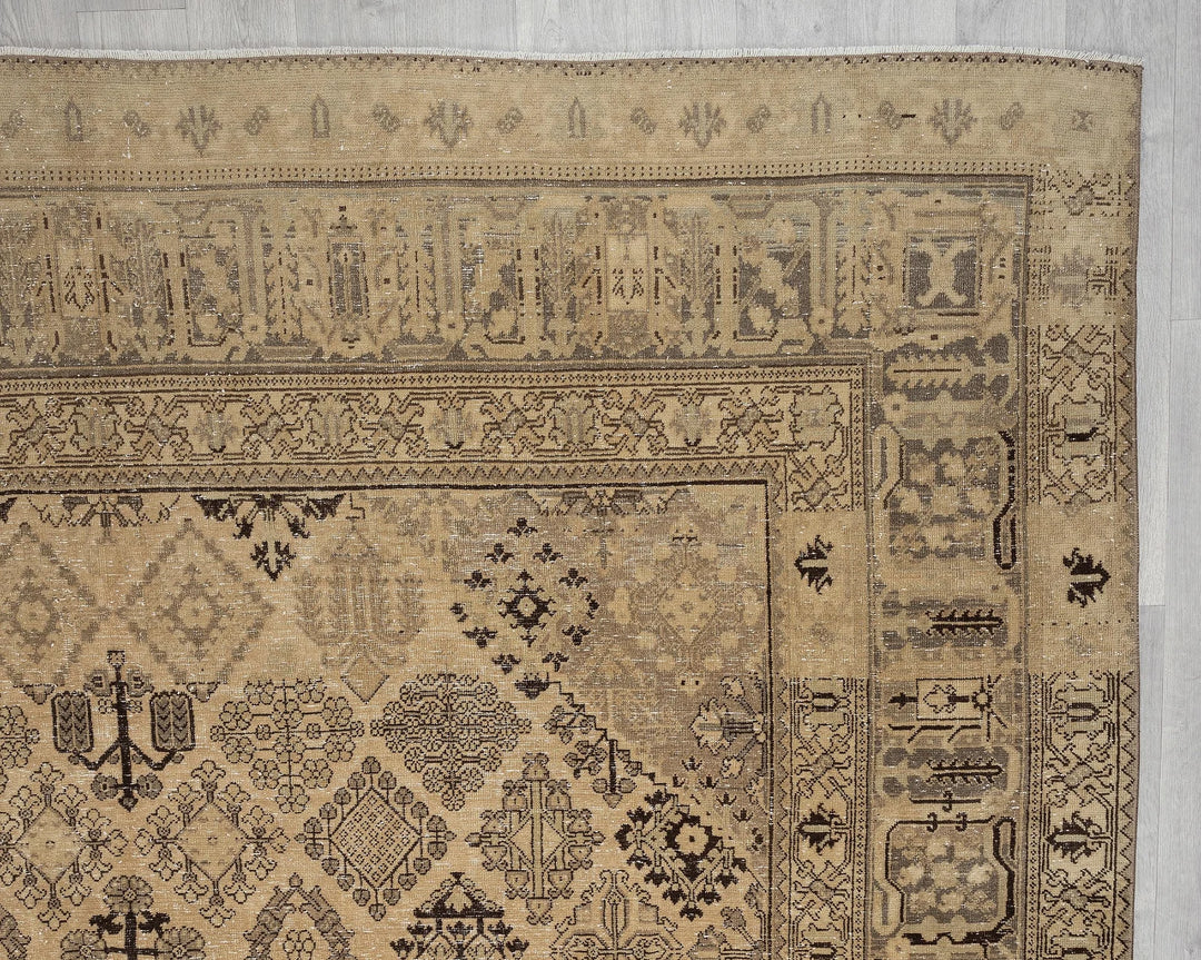 Faded Oushak Rug 8' 2" x 11' 6" | No. VR67472