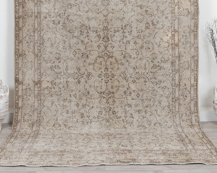 Beige Turkish Oushak Rug 6'7" x 9'10" Hand-Knotted | No. VR67591