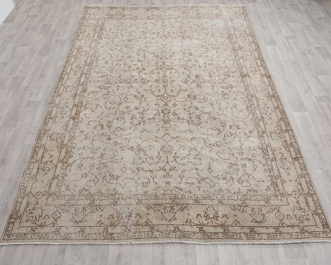 Beige Turkish Oushak Rug 6'7" x 9'10" Hand-Knotted | No. VR67591