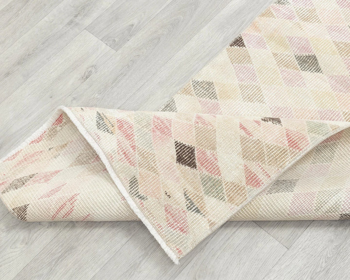 Beige Turkish Oushak Rug 2'2" x 5'10" Hand-Knotted | No. VR67604