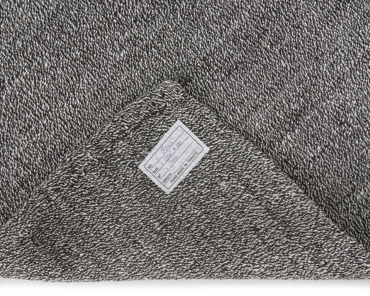 Gray Kilim Rug 5' 1" x 8' 2" | No. VR67678