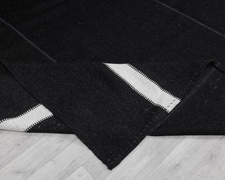 Brown Kilim Rug 13' 1" x 16' 1" | No. VR67823