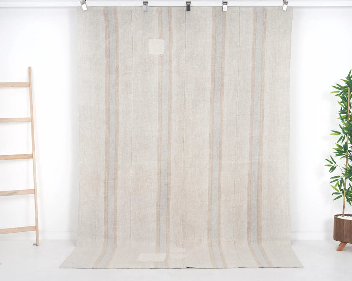 White Turkish Kilim Rug 5' 8" x 8' 1" Flat-Weave | No. VR68005