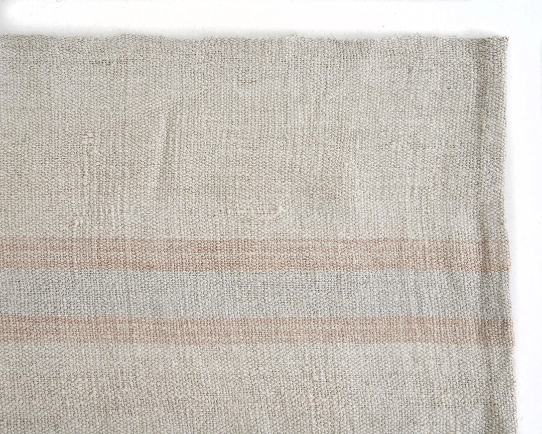 White Turkish Kilim Rug 5' 8" x 8' 1" Flat-Weave | No. VR68005