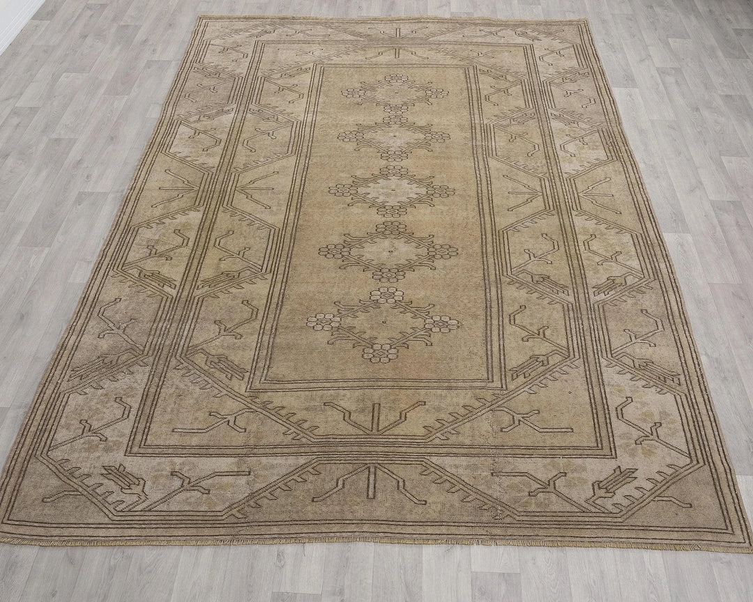 Multicolor Turkish Oushak Rug 6' 9" x 9' 1" Hand-Knotted | No. VR68061