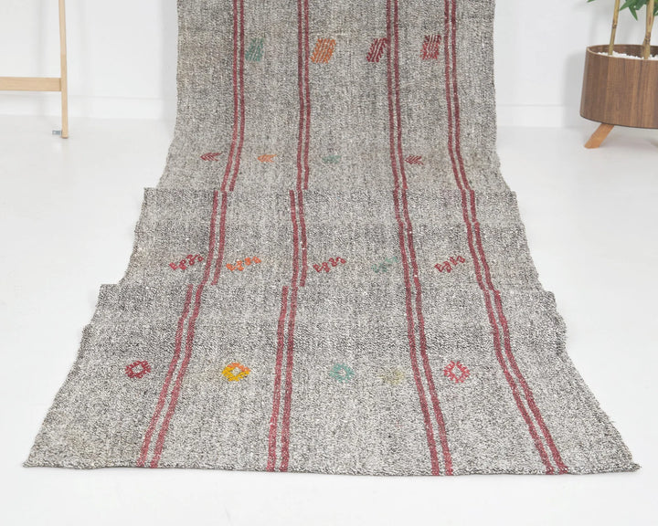 Gray Runner Rug 3' 1" x 17' | No. VR68264