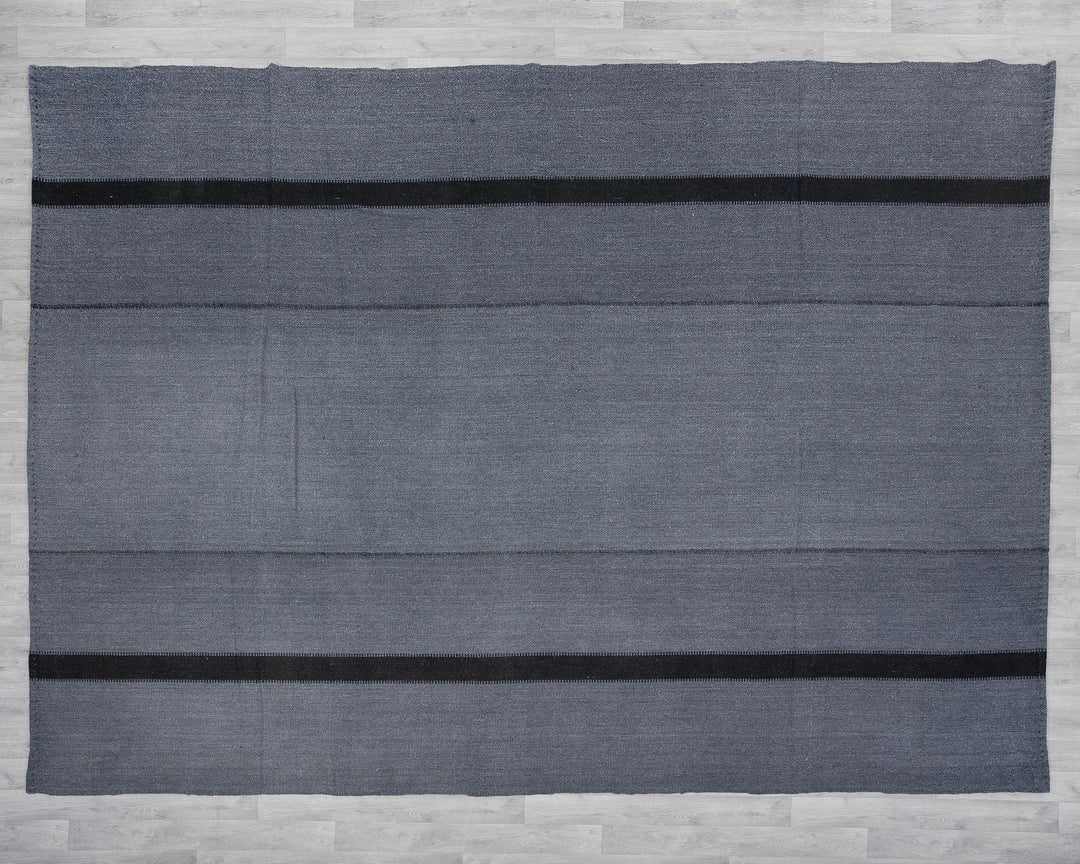 Black Kilim Rug 9' 10" x 12' 6" | No. VR68561