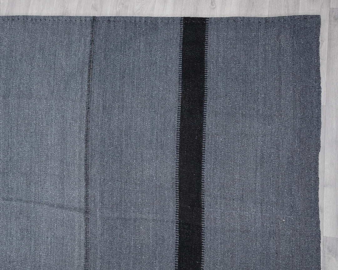 Black Kilim Rug 9' 10" x 12' 6" | No. VR68561
