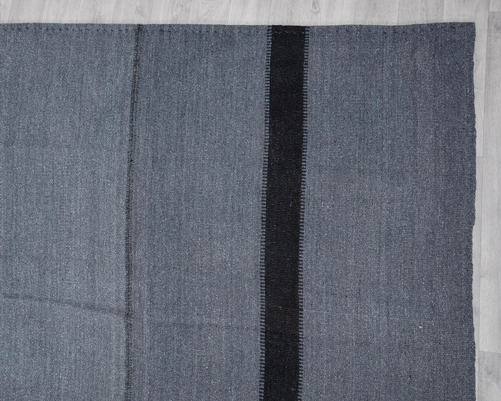 Black Kilim Rug 9' 10" x 12' 6" | No. VR68561