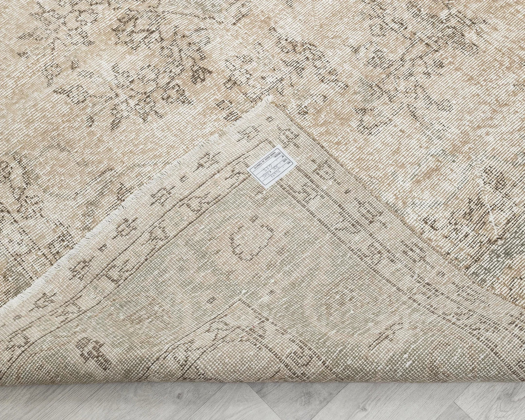 Beige Turkish Oushak Rug 6' 9" x 10' Hand-Knotted | No. VR68568
