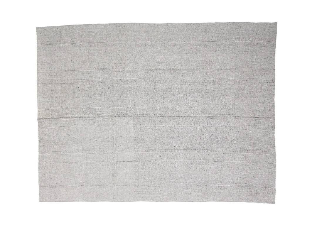 Gray Kilim Rug 7' 1" x 9' 4" | No. VR68621