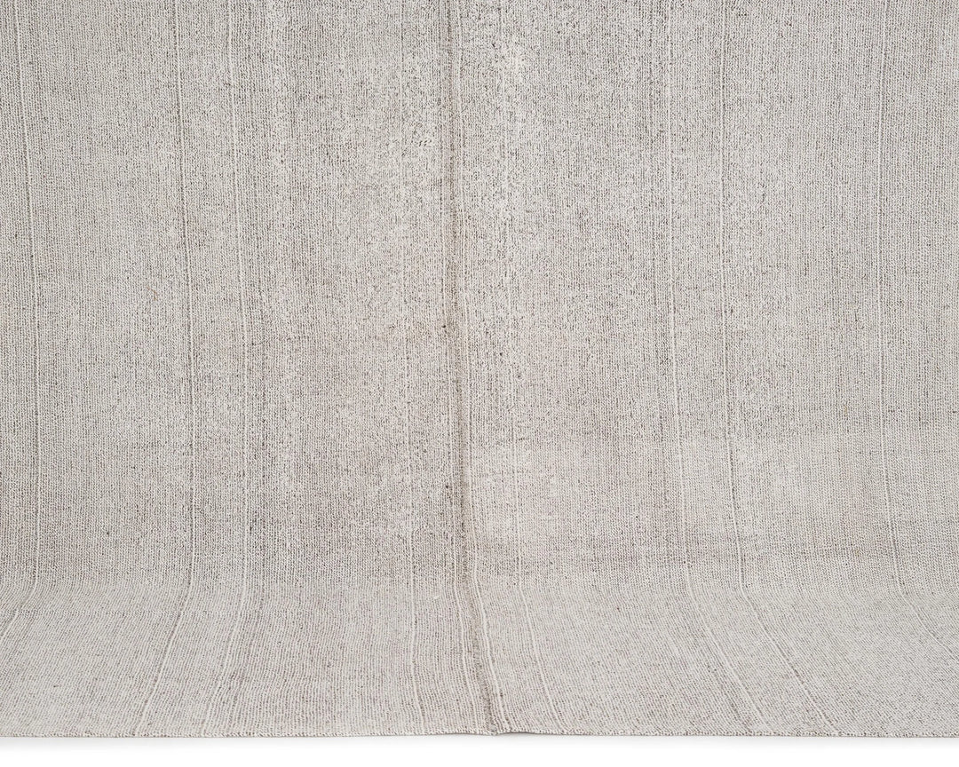 Gray Kilim Rug 7' 1" x 9' 4" | No. VR68621