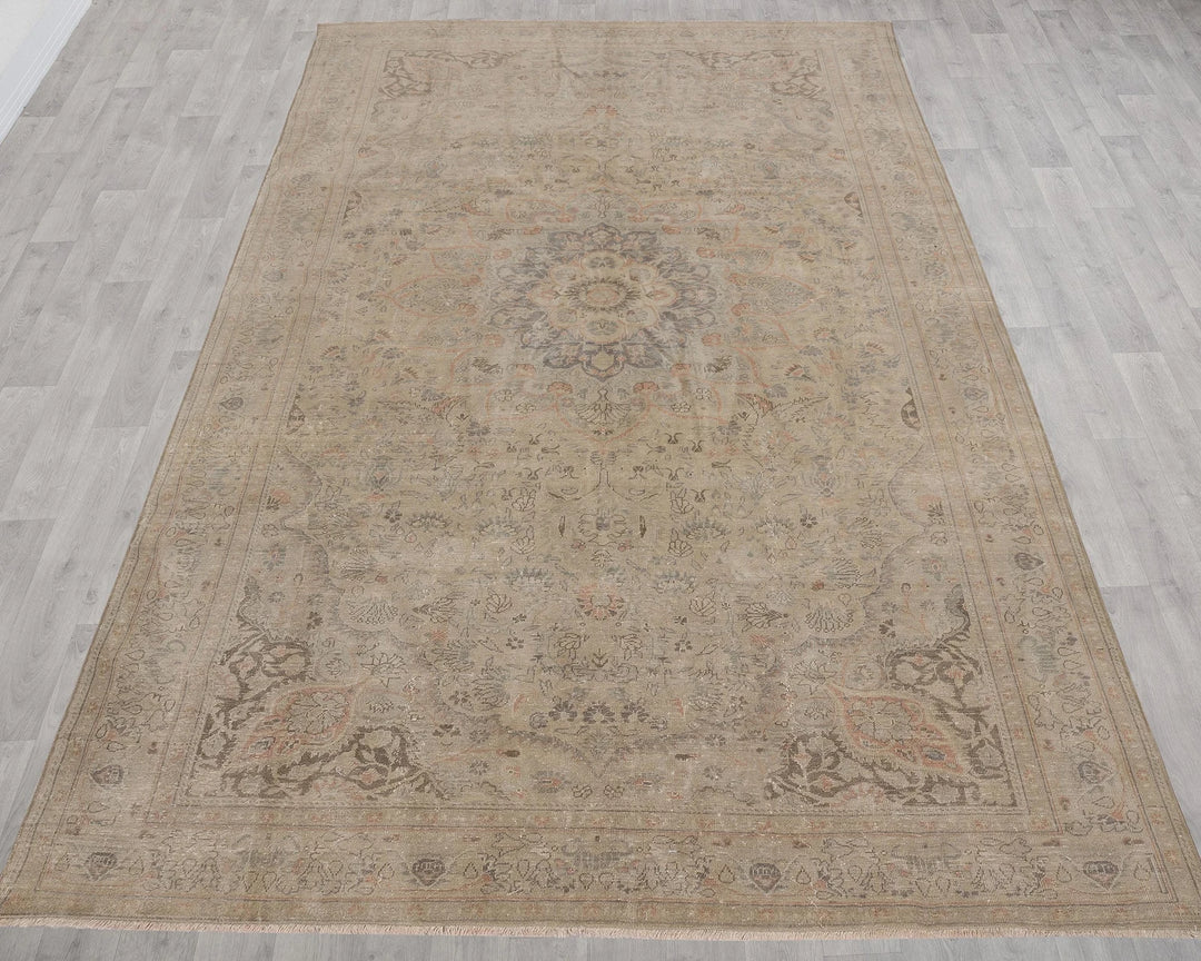 Multicolor Turkish Oushak Rug 6'5" x 9'5" Hand-Knotted | No. VR69097