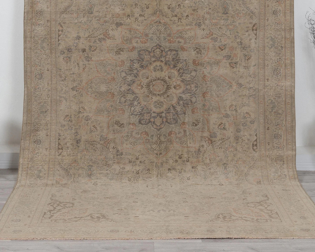 Multicolor Turkish Oushak Rug 6'5" x 9'5" Hand-Knotted | No. VR69097