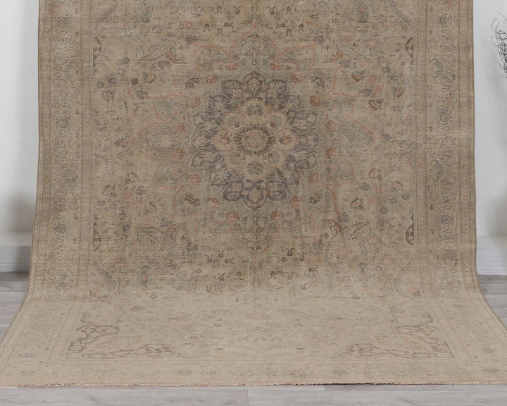 Multicolor Turkish Oushak Rug 6'5" x 9'5" Hand-Knotted | No. VR69097