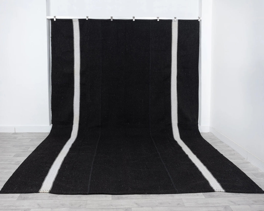 Brown Kilim Rug 9' 10" x 12' 8" | No. VR69100
