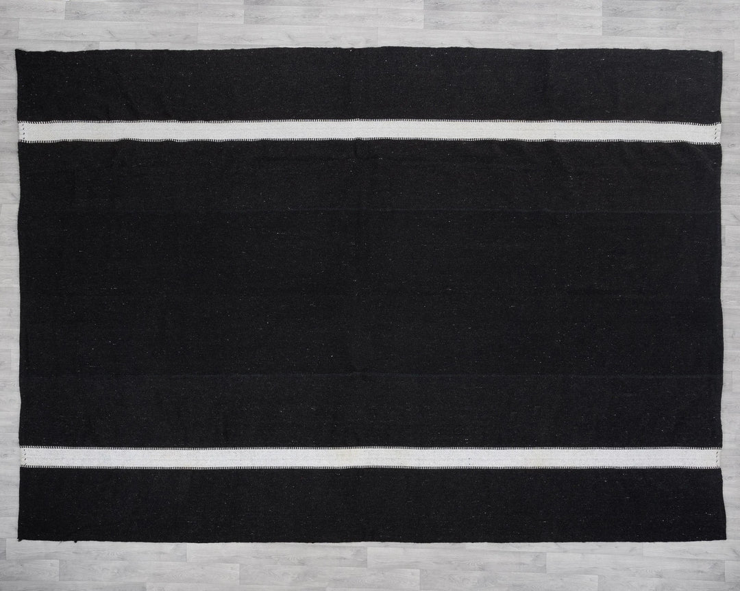 Brown Kilim Rug 9' 10" x 12' 8" | No. VR69100