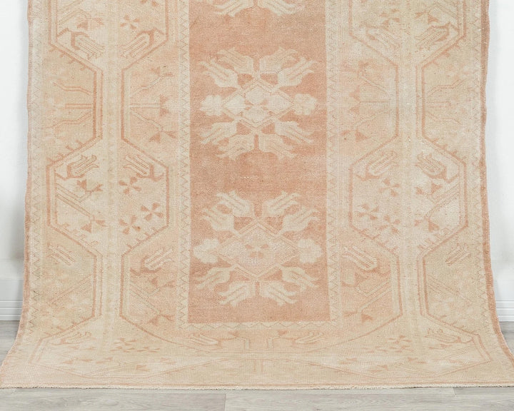Beige Turkish Oushak Rug 4' 1" x 6' 2" Hand-Knotted | No. VR69101