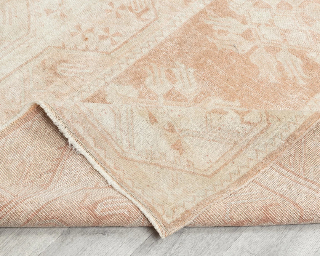 Beige Turkish Oushak Rug 4' 1" x 6' 2" Hand-Knotted | No. VR69101