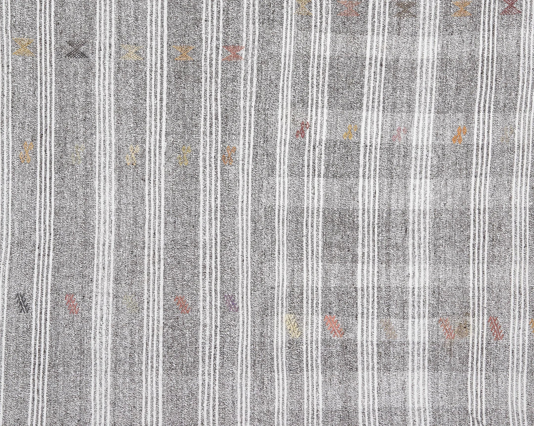 Gray Kilim Rug 6' 4" x 8' 10" | No. VR69120