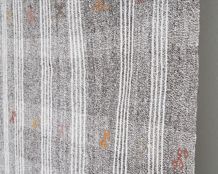 Gray Kilim Rug 6' 4" x 8' 10" | No. VR69120