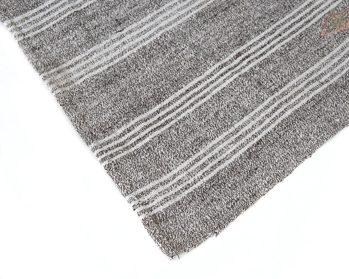 Gray Kilim Rug 6' 4" x 8' 10" | No. VR69120