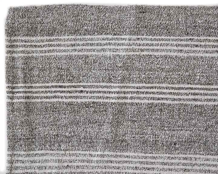 Gray Kilim Rug 6' 4" x 8' 10" | No. VR69120