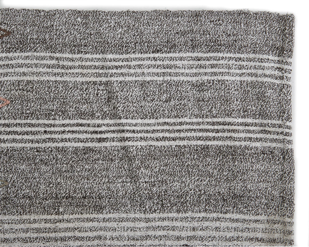 Gray Kilim Rug 6' 4" x 8' 10" | No. VR69120
