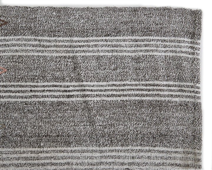 Gray Kilim Rug 6' 4" x 8' 10" | No. VR69120