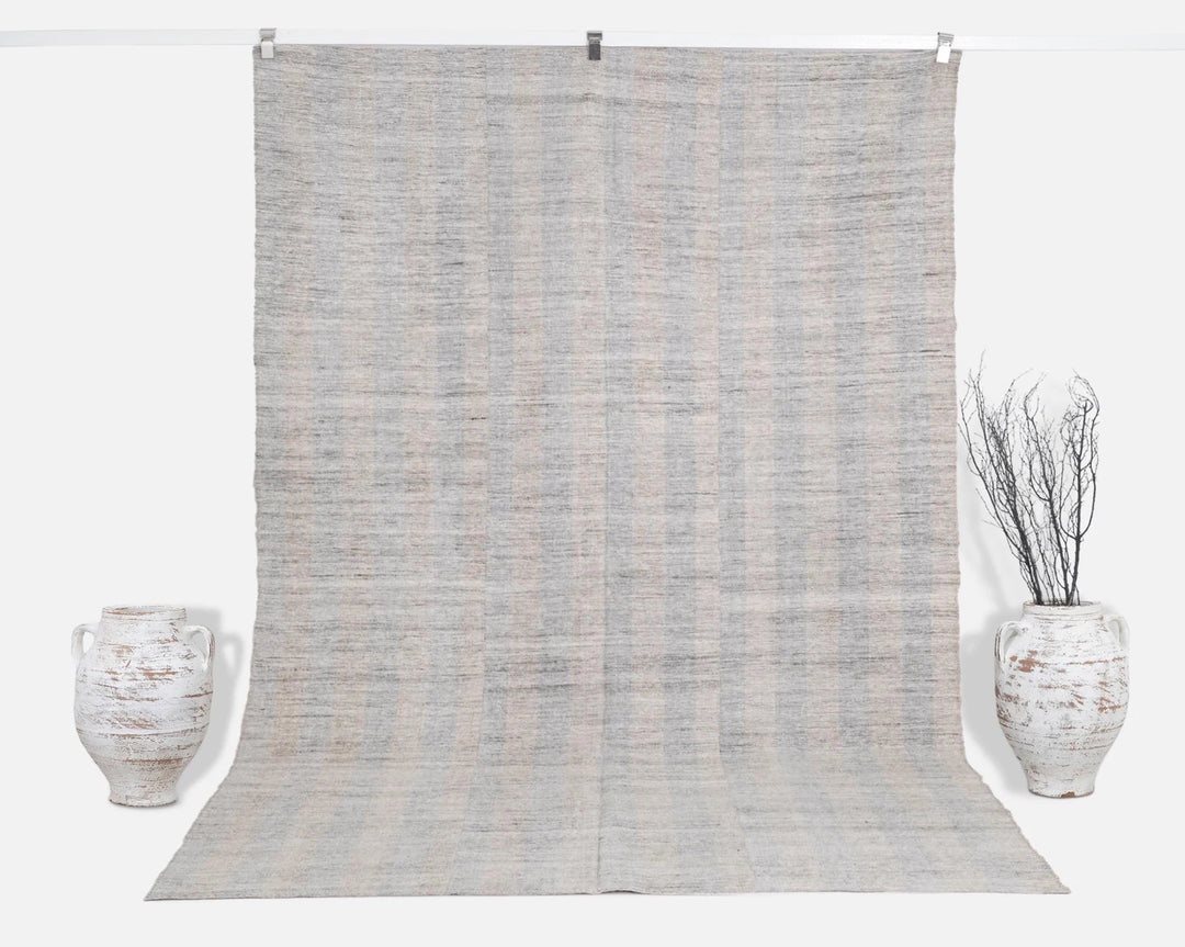 Faded Kilim Rug 6' 2" x 9' 8" | No. VR69239
