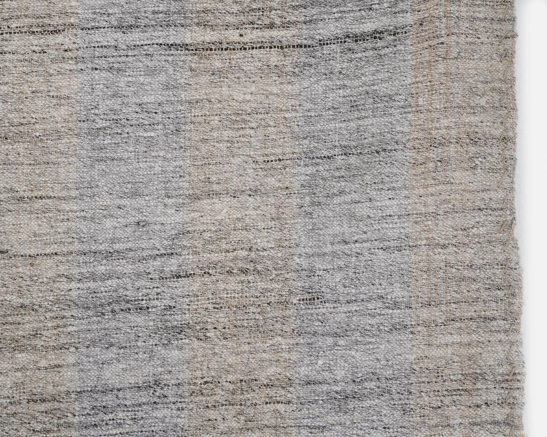 Faded Kilim Rug 6' 2" x 9' 8" | No. VR69239
