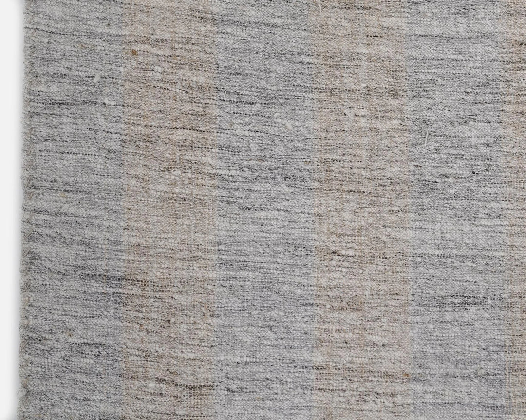 Faded Kilim Rug 6' 2" x 9' 8" | No. VR69239