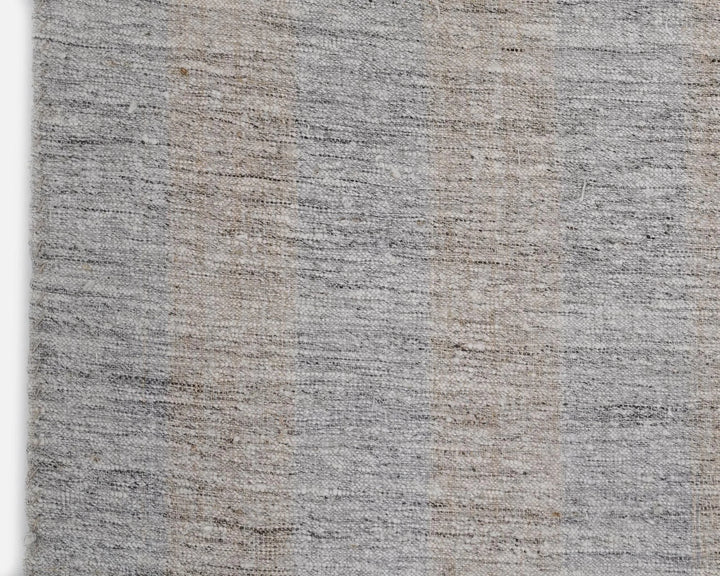 Faded Kilim Rug 6' 2" x 9' 8" | No. VR69239