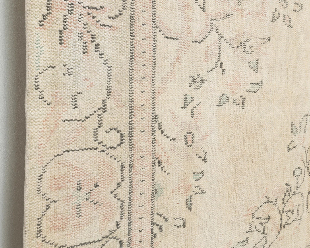Beige Turkish Oushak Rug 5'10" x 9' Hand-Knotted | No. VR69801