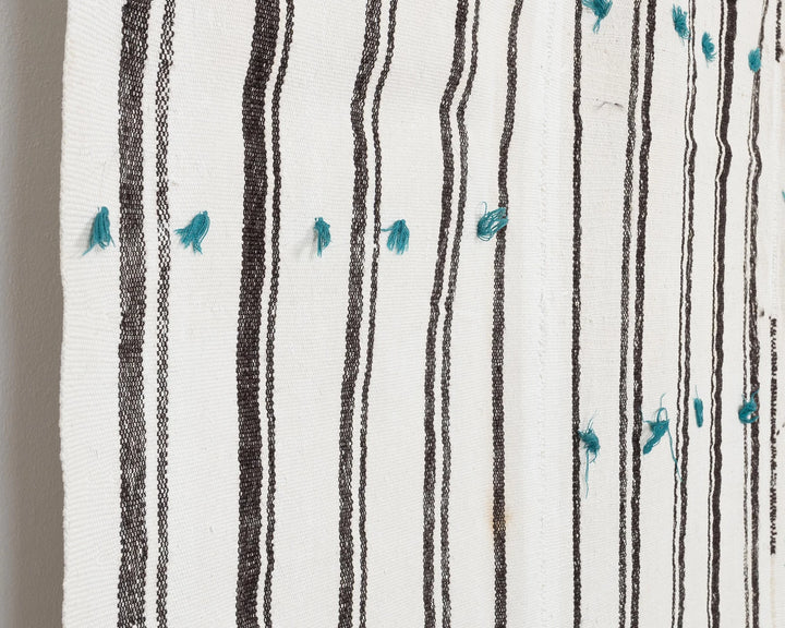 White Kilim Rug 6' 6" x 9' 9" | No. VR70535