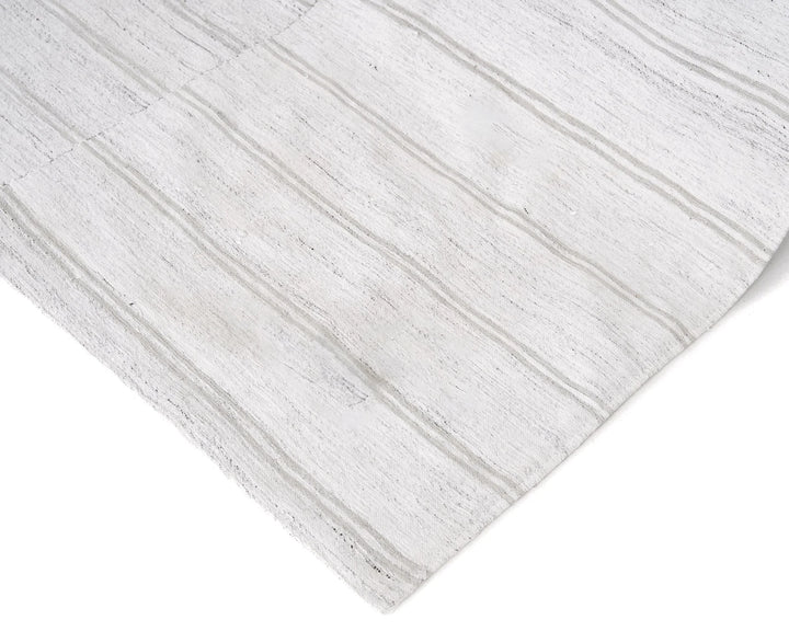 White Turkish Kilim Rug 5' 6" x 8' Flat-Weave | No. VR70551