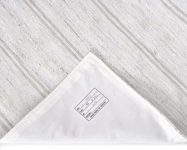 White Turkish Kilim Rug 5' 6" x 8' Flat-Weave | No. VR70551