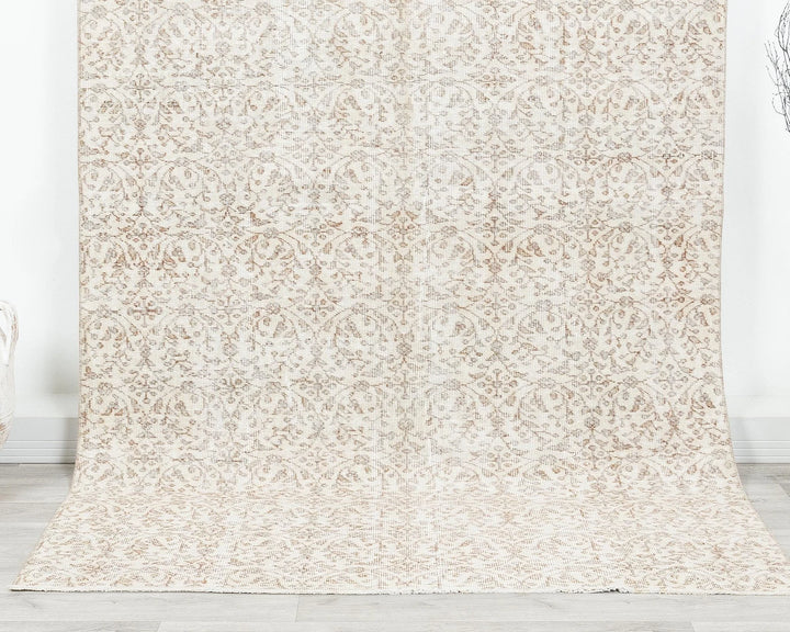 Beige Turkish Oushak Rug 8' 9" x 5' 3" Hand-Knotted | No. VR71165